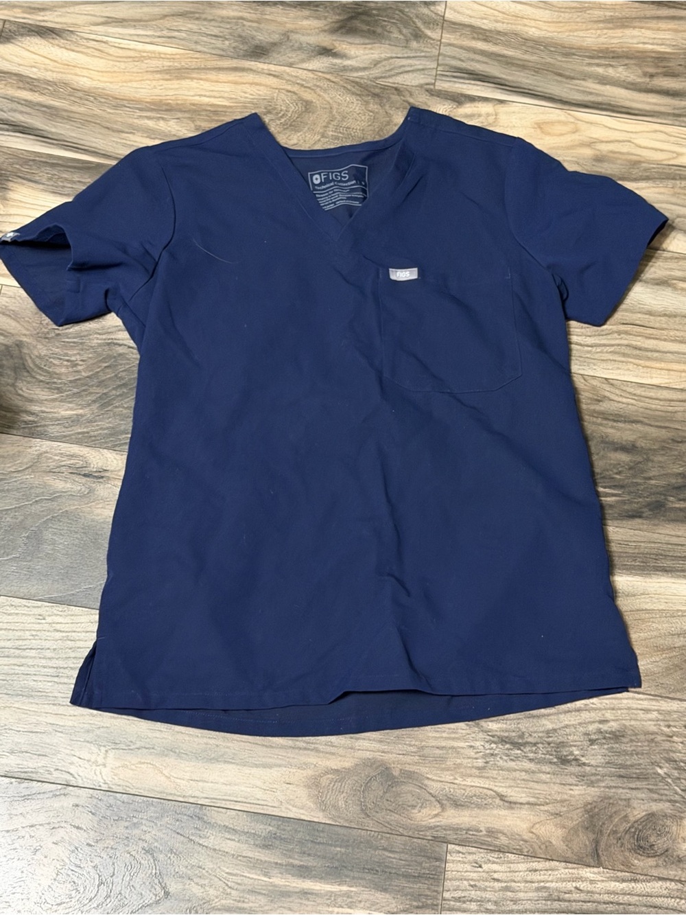 FIGS women's navy V‑Neck Scrub Top